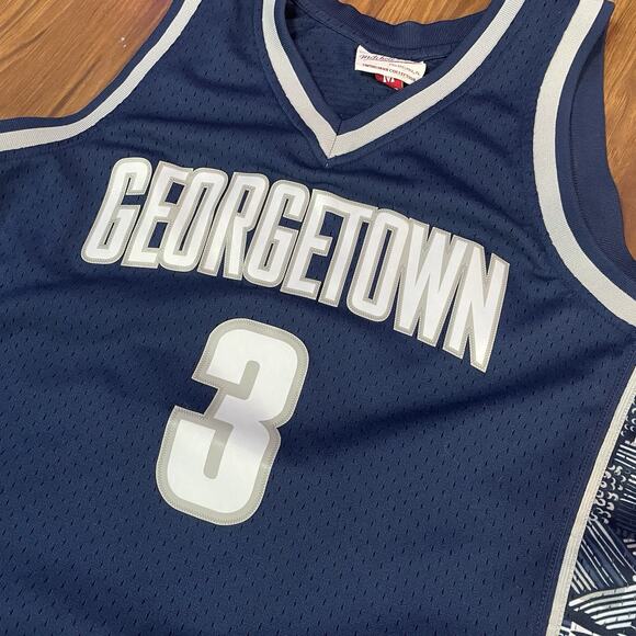Mitchell & Ness Men’s M Georgetown Hoyas Allen Iverson #3 Jersey ‘95-‘96 College - Picture 2 of 10